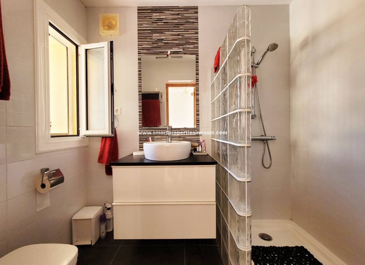 Wederverkoop - Quad Villa - La Marina - Urbanización La Marina