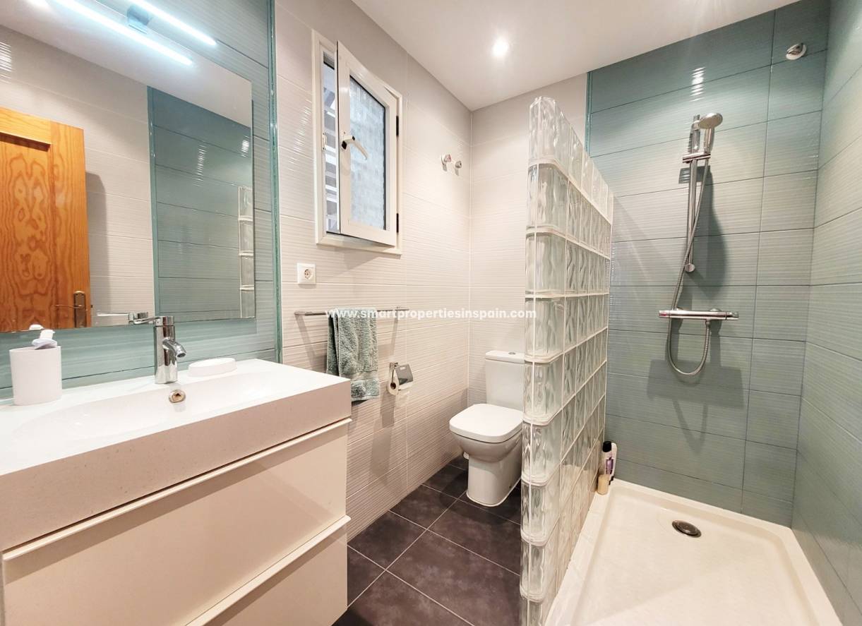 Wederverkoop - Quad Villa - La Marina - Urbanización La Marina