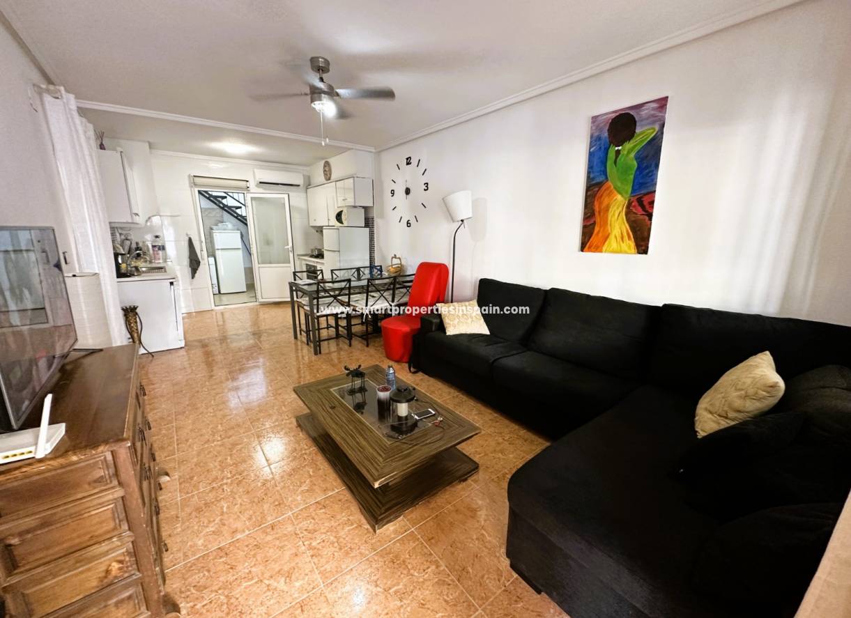 Wederverkoop - Quad Villa - La Marina - Urbanización La Marina