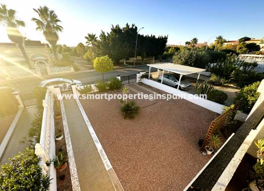 Wederverkoop - Quad Villa - La Marina - Urbanización La Marina