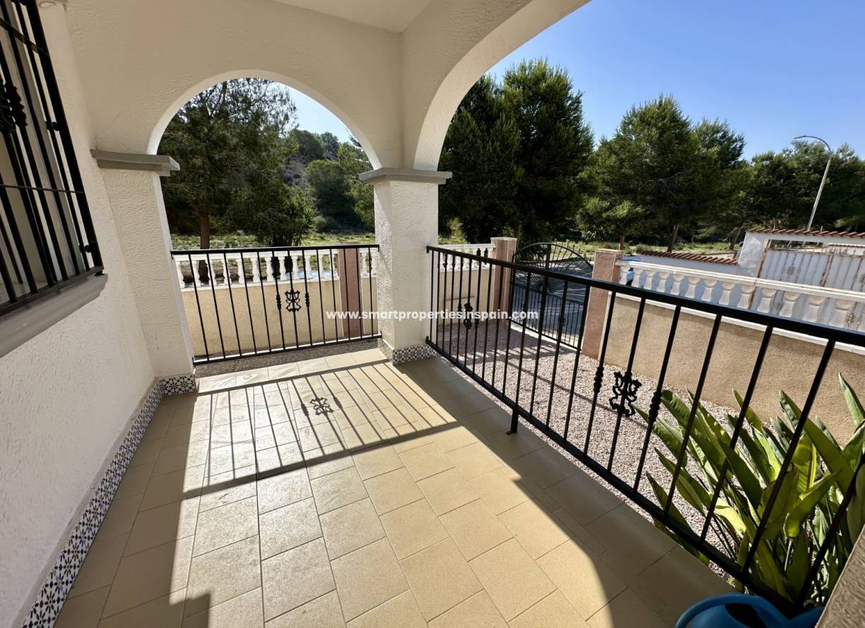 Wederverkoop - Quad Villa - La Marina - Urbanización La Marina