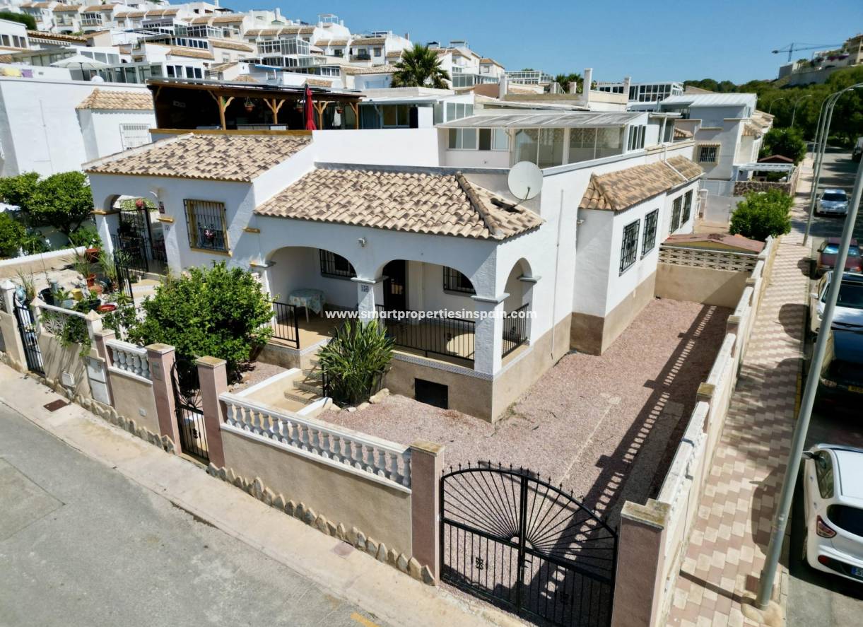 Wederverkoop - Quad Villa - La Marina - Urbanización La Marina