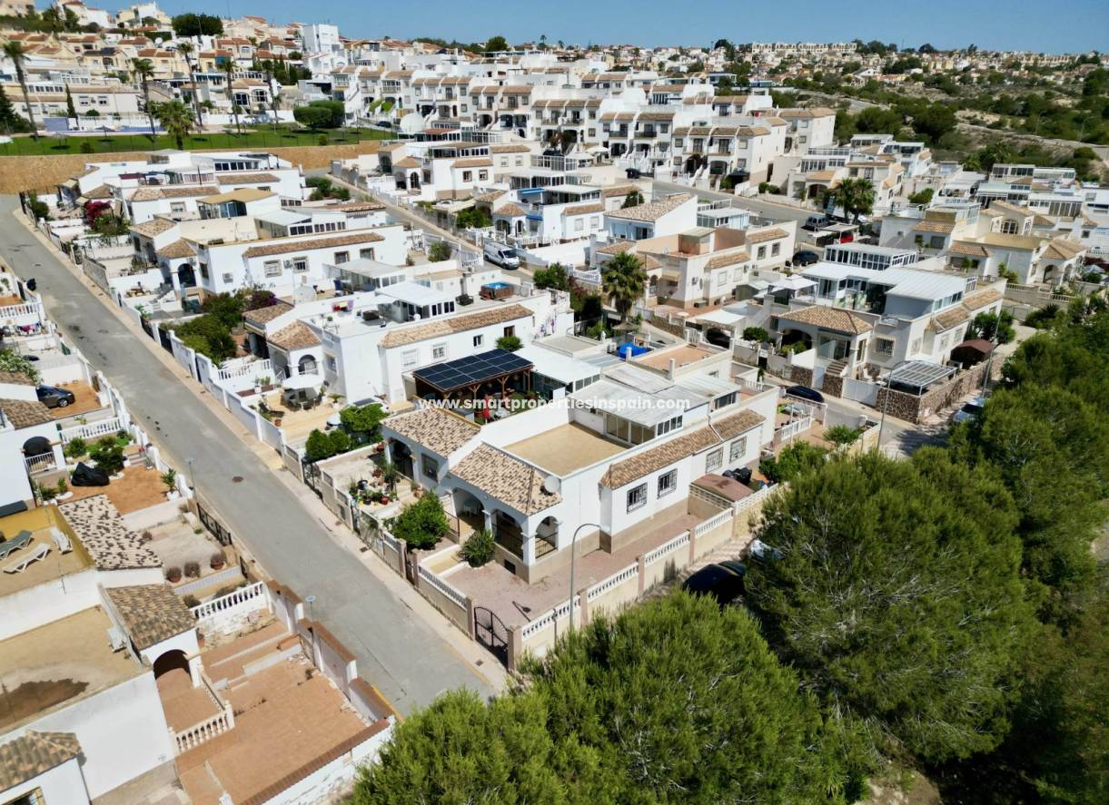 Wederverkoop - Quad Villa - La Marina - Urbanización La Marina