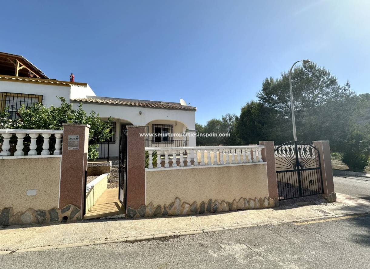 Wederverkoop - Quad Villa - La Marina - Urbanización La Marina