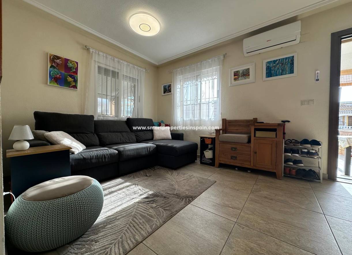 Wederverkoop - Quad Villa - La Marina - Urbanización La Marina