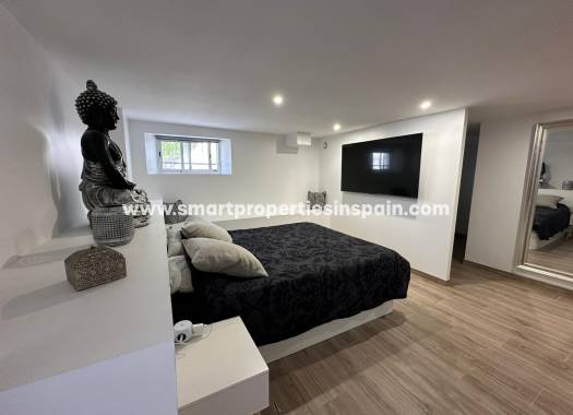 Wederverkoop - Quad Villa - La Marina - Urbanización La Marina