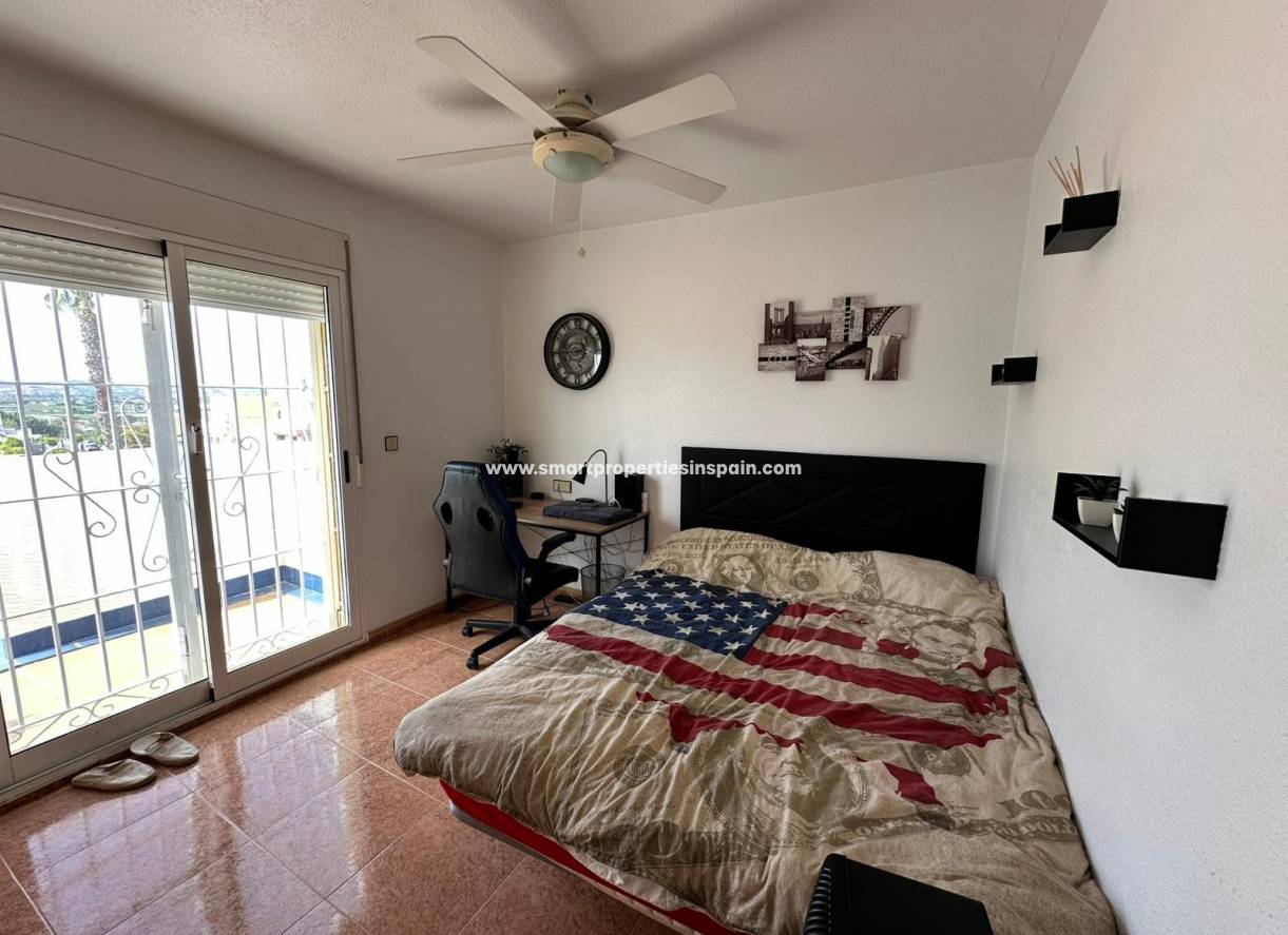 Wederverkoop - Quad Villa - La Marina - Urbanización La Marina