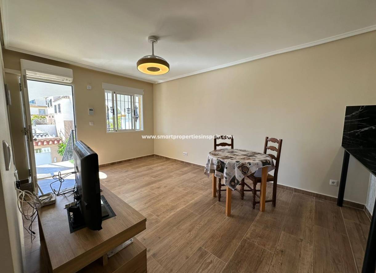 Wederverkoop - Quad Villa - La Marina - Urbanización La Marina