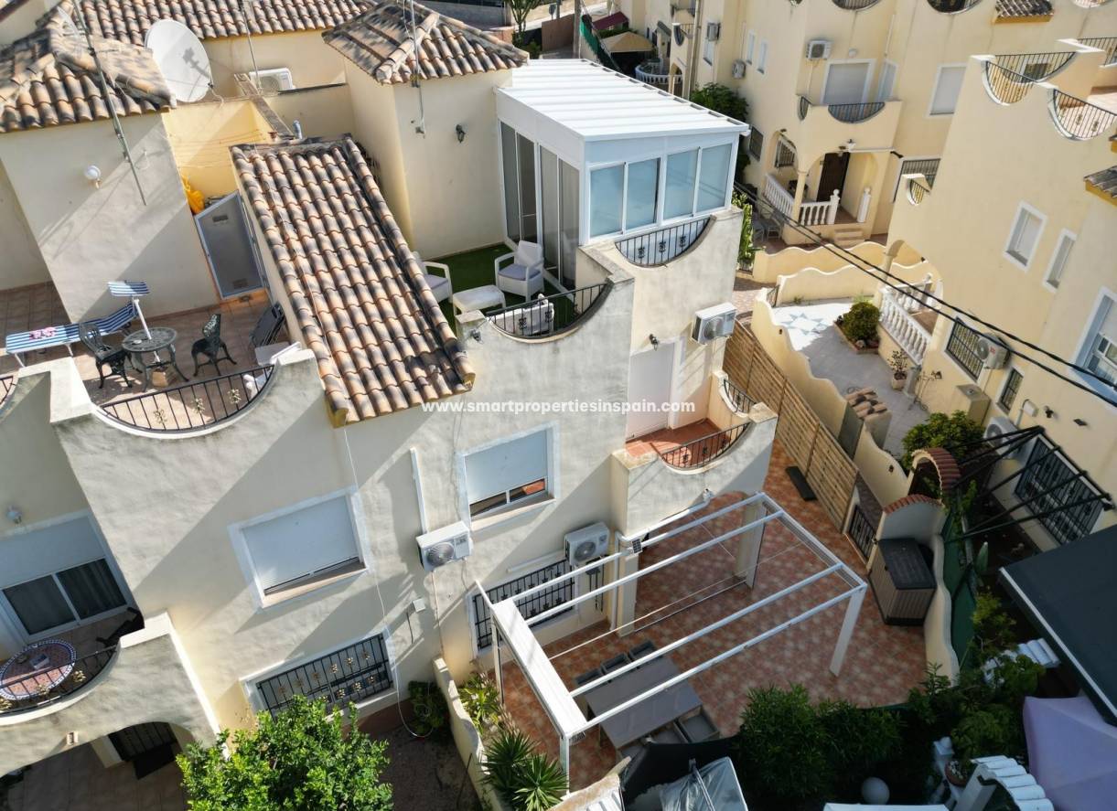 Wederverkoop - Quad Villa - La Marina - Urbanización La Marina