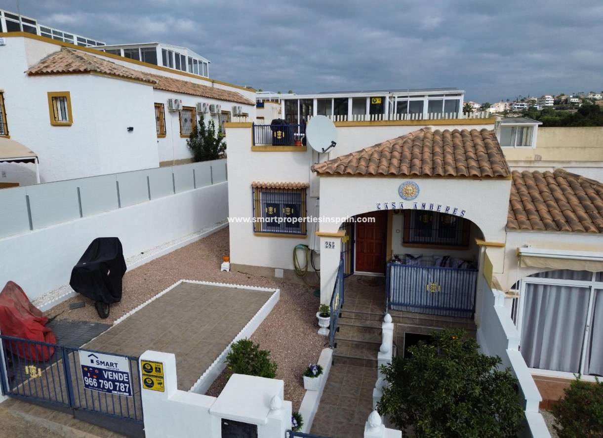 Wederverkoop - Quad Villa - La Marina - Urbanización La Marina