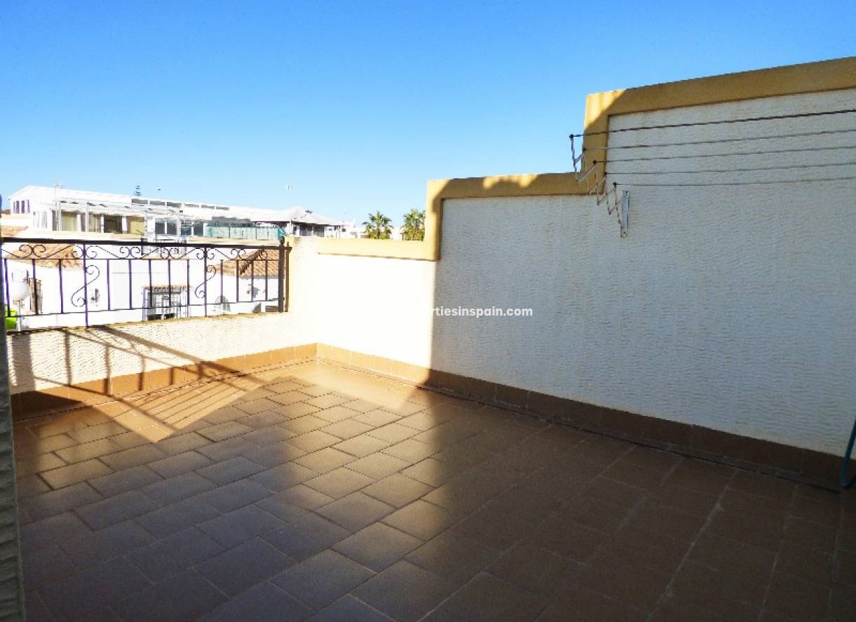 Wederverkoop - Semi Detached House - La Marina - Urbanización La Marina