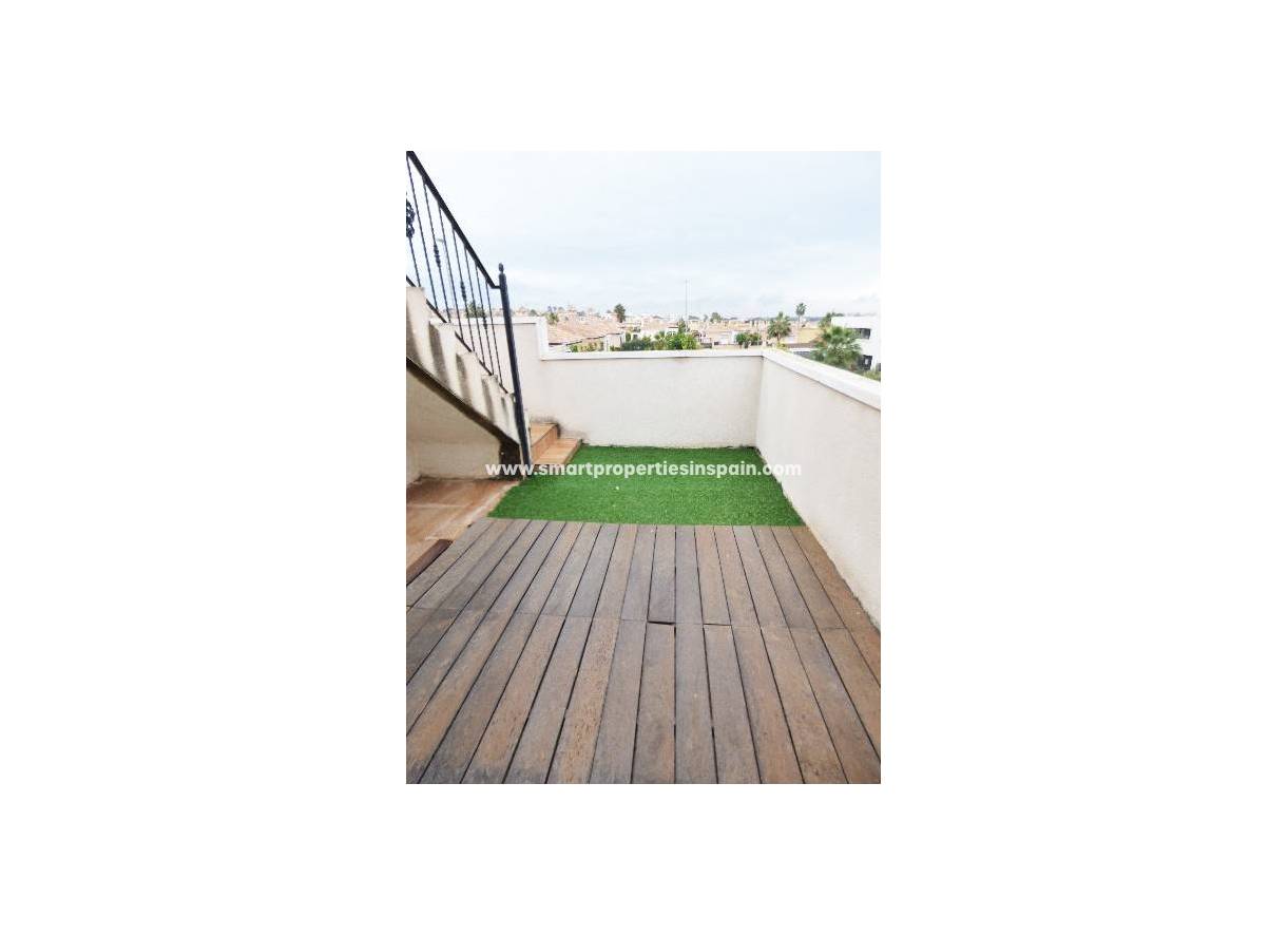 Wederverkoop - Semi Detached House - La Marina - Urbanización La Marina
