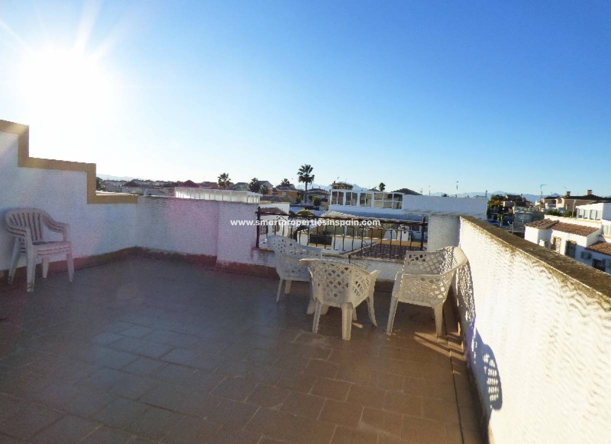 Wederverkoop - Semi Detached House - La Marina - Urbanización La Marina