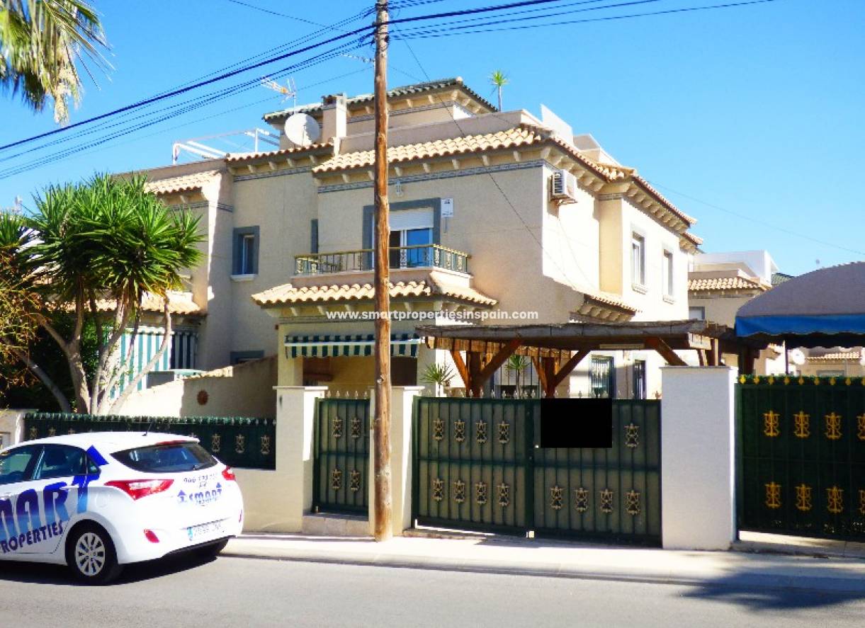 Wederverkoop - Semi Detached House - La Marina - Urbanización La Marina