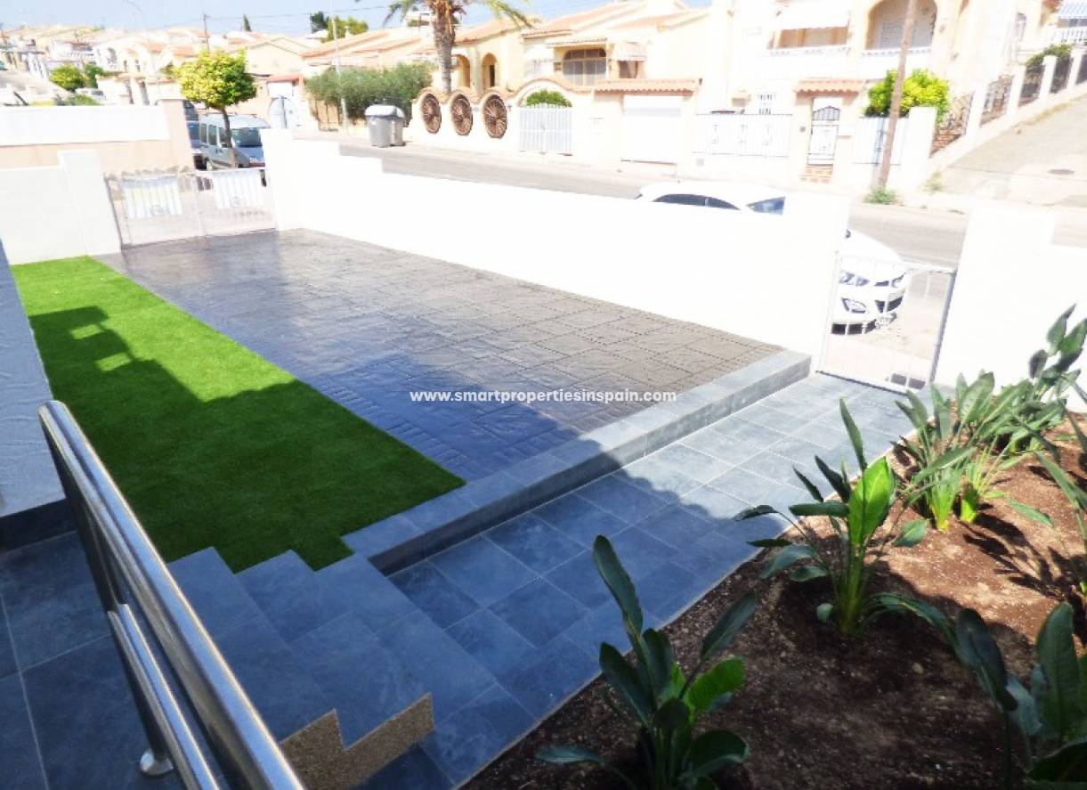 Wederverkoop - Semi Detached House - La Marina - Urbanización La Marina