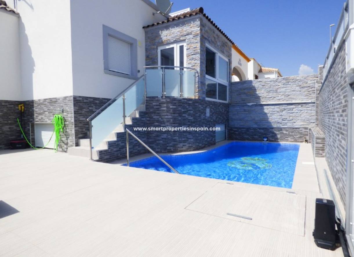 Wederverkoop - Semi Detached House - La Marina - Urbanización La Marina