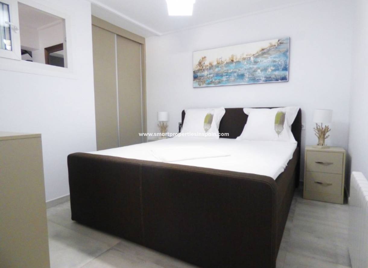 Wederverkoop - Semi Detached House - La Marina - Urbanización La Marina