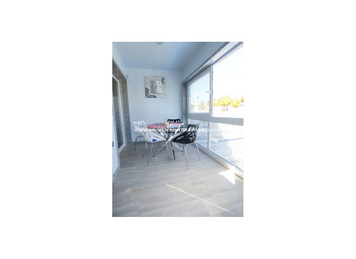 Wederverkoop - Semi Detached House - La Marina - Urbanización La Marina