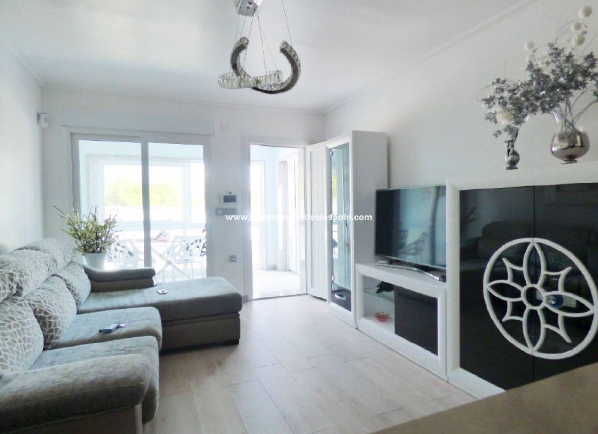 Wederverkoop - Semi Detached House - La Marina - Urbanización La Marina