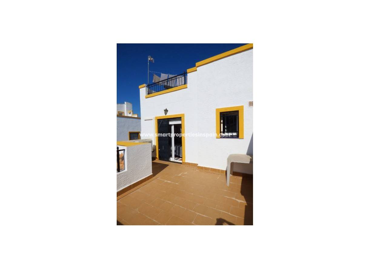 Wederverkoop - Semi Detached House - La Marina - Urbanización La Marina
