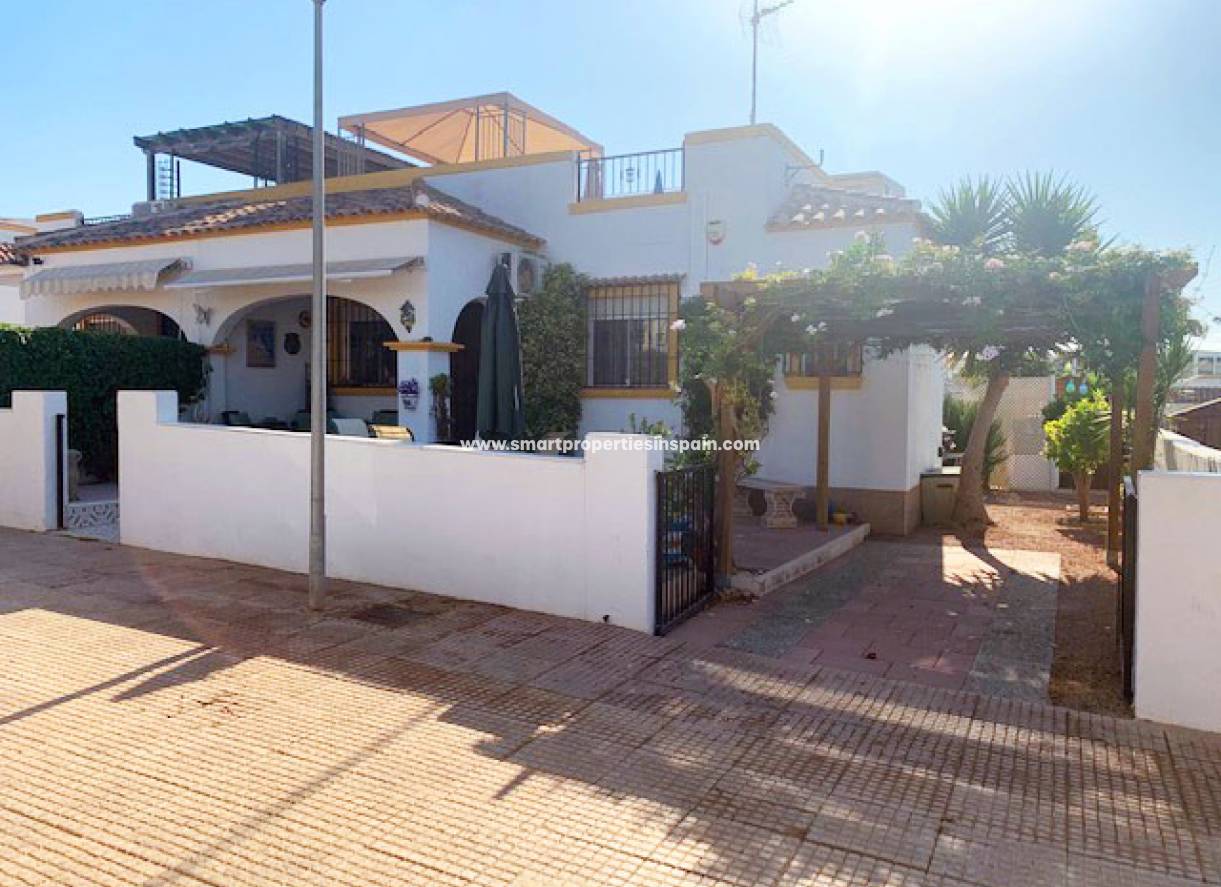 Wederverkoop - Semi Detached House - La Marina - Urbanización La Marina