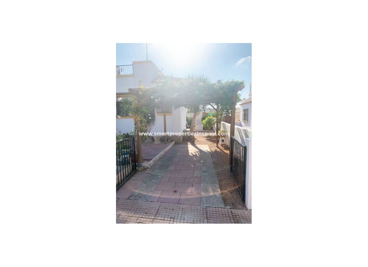 Wederverkoop - Semi Detached House - La Marina - Urbanización La Marina