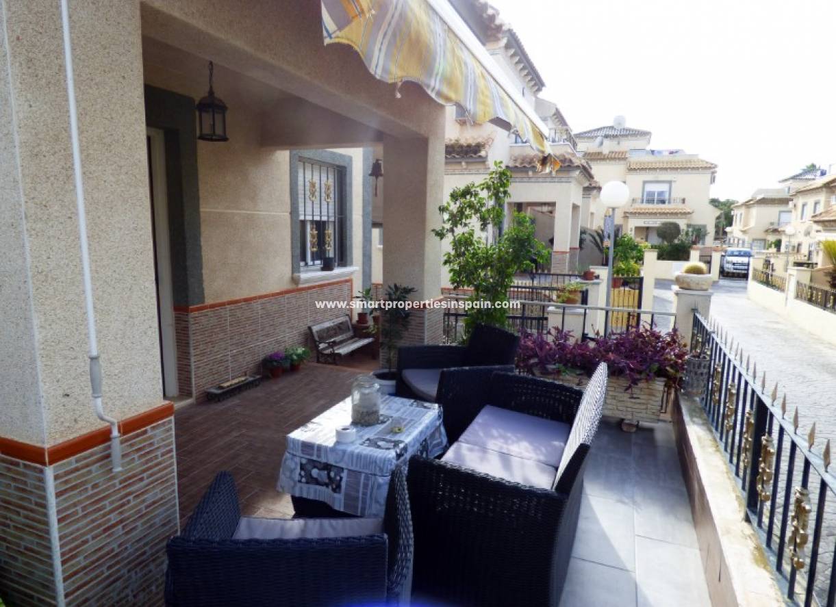 Wederverkoop - Semi Detached House - La Marina - Urbanización La Marina