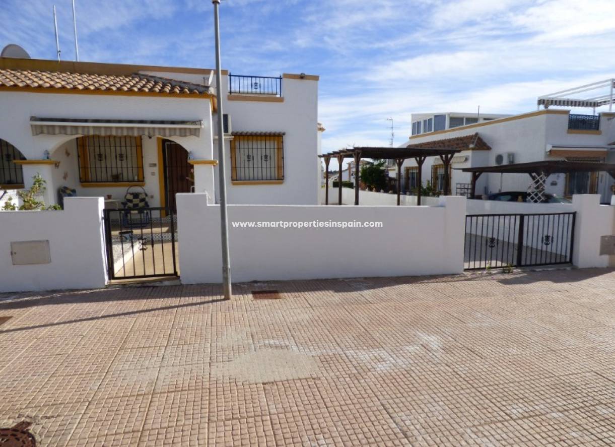 Wederverkoop - Semi Detached House - La Marina - Urbanización La Marina