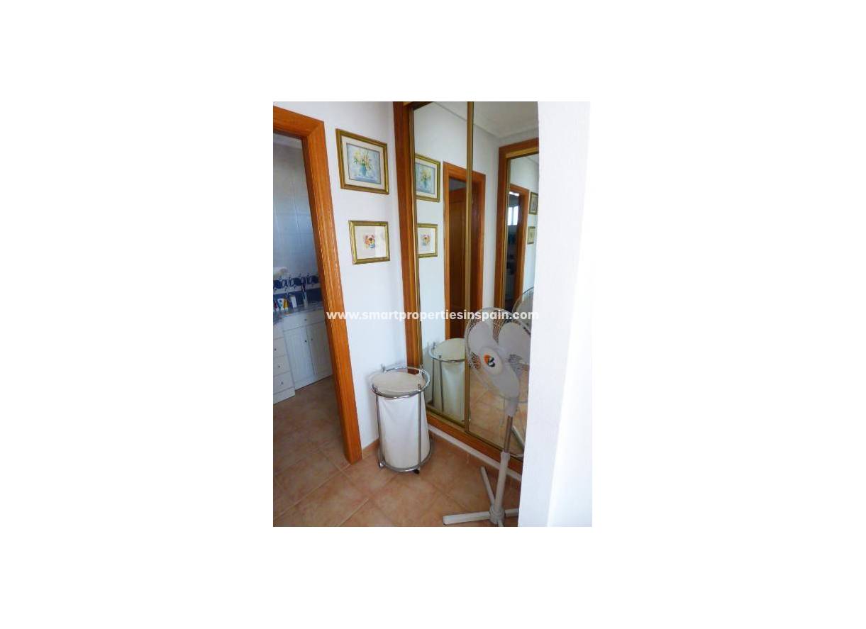 Wederverkoop - Semi Detached House - La Marina - Urbanización La Marina