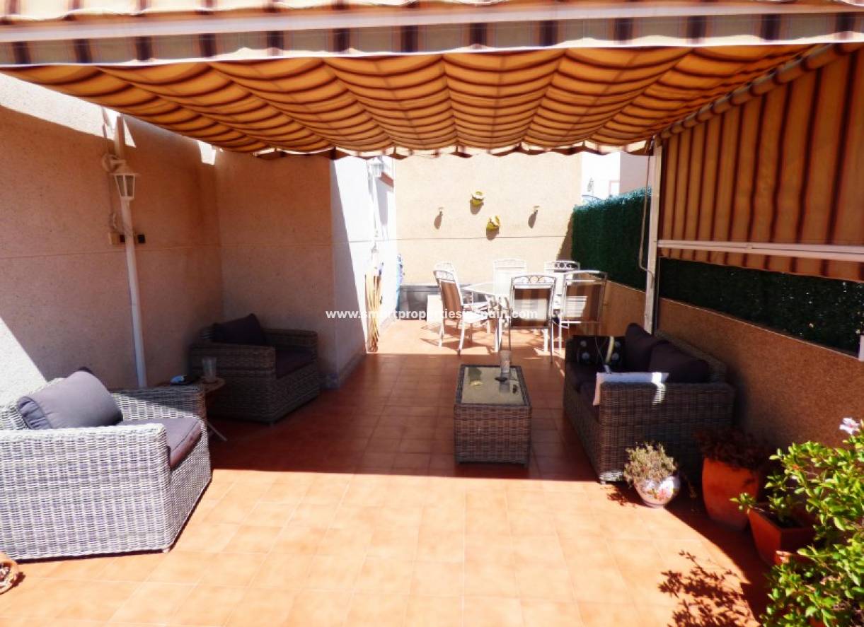 Wederverkoop - Semi Detached House - La Marina - Urbanización La Marina