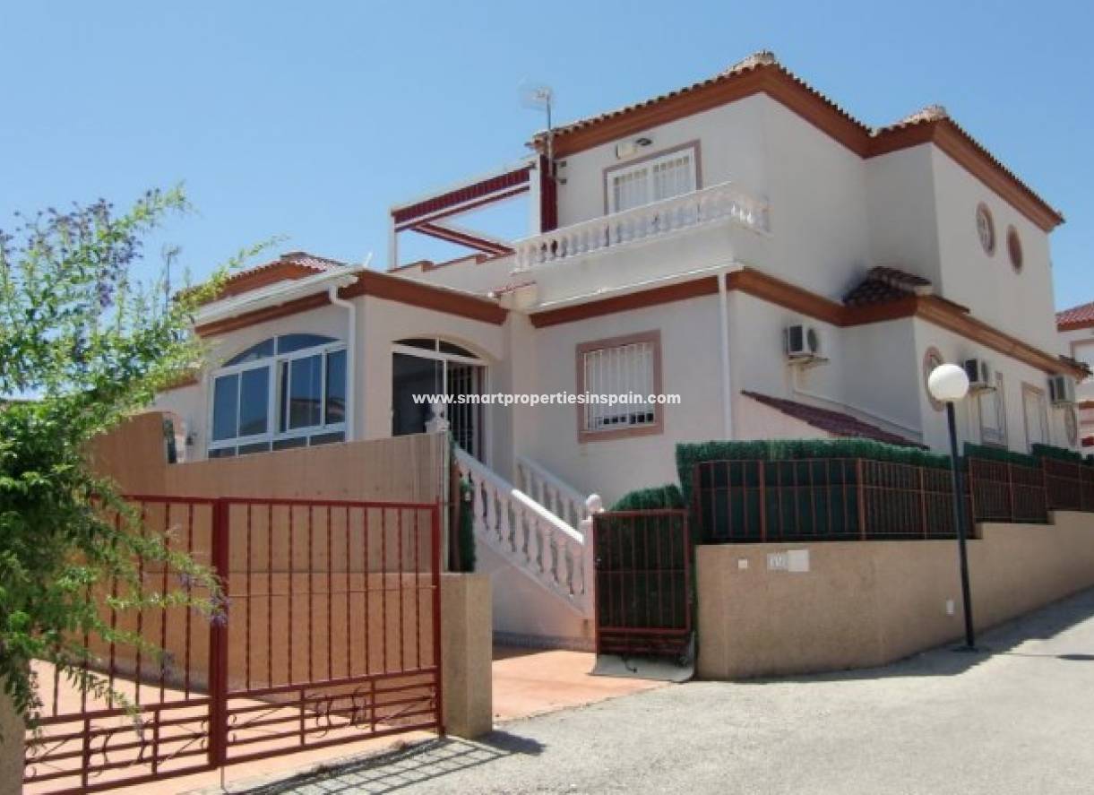 Wederverkoop - Semi Detached House - La Marina - Urbanización La Marina