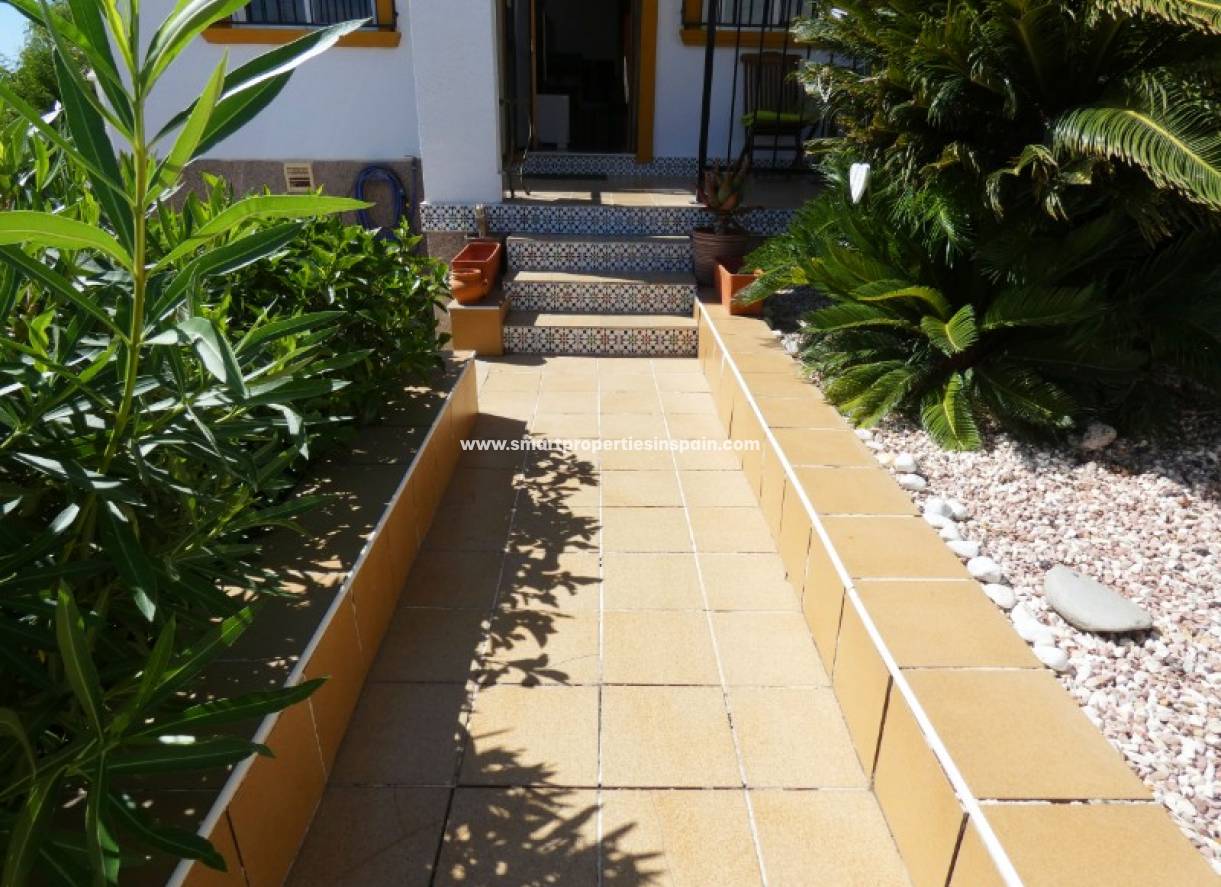 Wederverkoop - Semi Detached House - La Marina - Urbanización La Marina