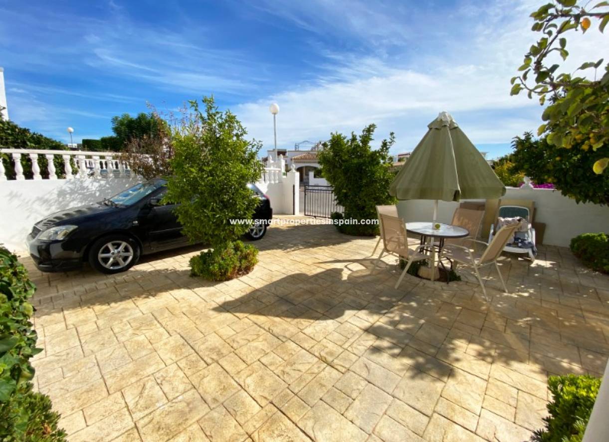 Wederverkoop - Semi Detached House - La Marina - Urbanización La Marina