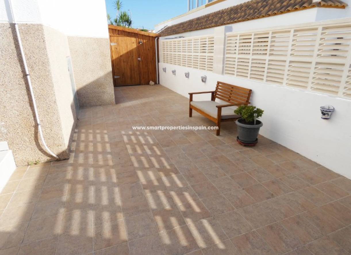 Wederverkoop - Semi Detached House - La Marina - Urbanización La Marina