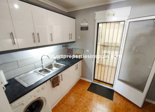 Wederverkoop - Semi Detached House - La Marina - Urbanización La Marina