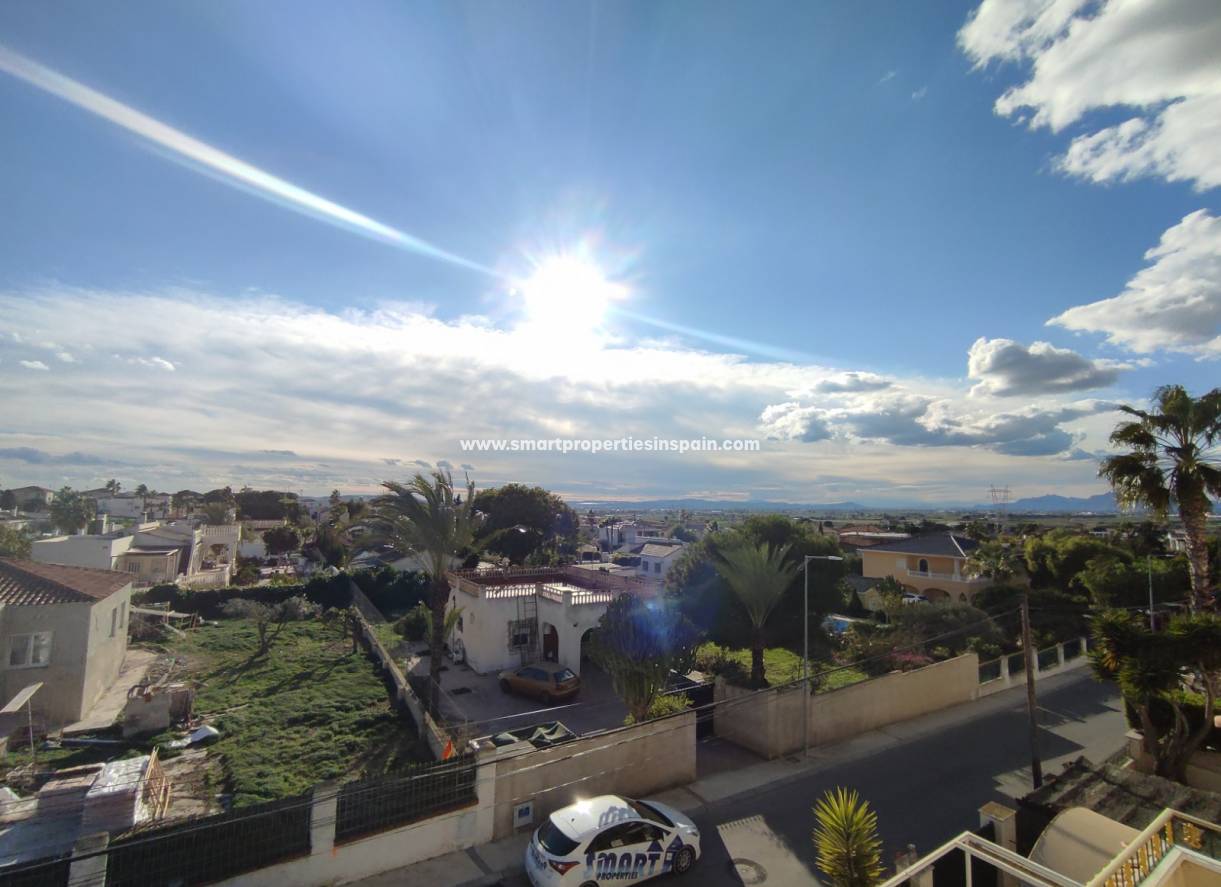 Wederverkoop - Semi Detached House - La Marina - Urbanización La Marina