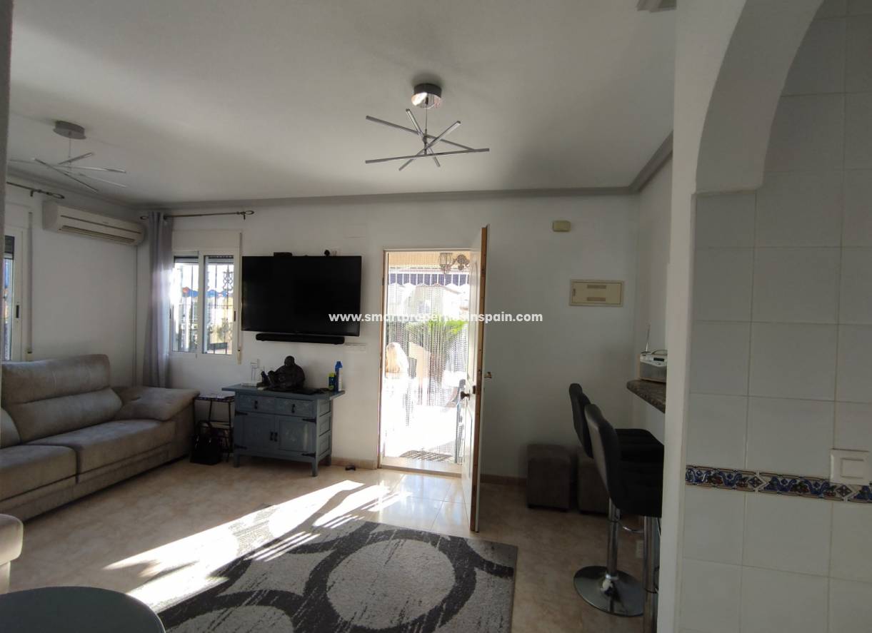 Wederverkoop - Semi Detached House - La Marina - Urbanización La Marina