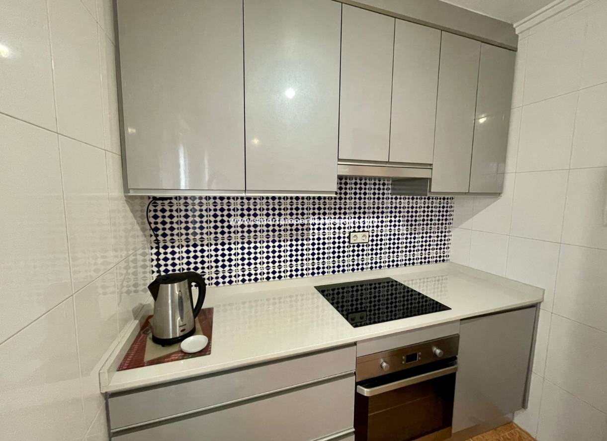 Wederverkoop - Semi Detached House - La Marina - Urbanización La Marina