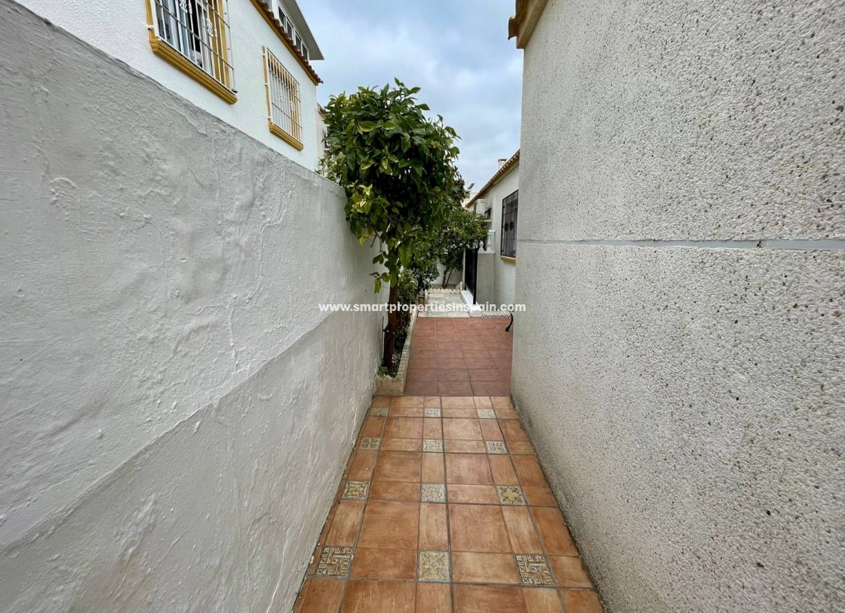 Wederverkoop - Semi Detached House - La Marina - Urbanización La Marina