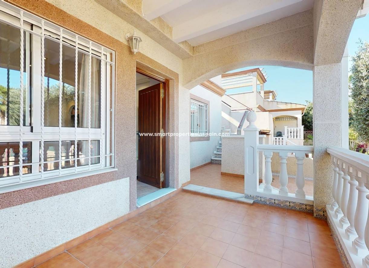 Wederverkoop - Semi Detached House - La Marina - Urbanización La Marina