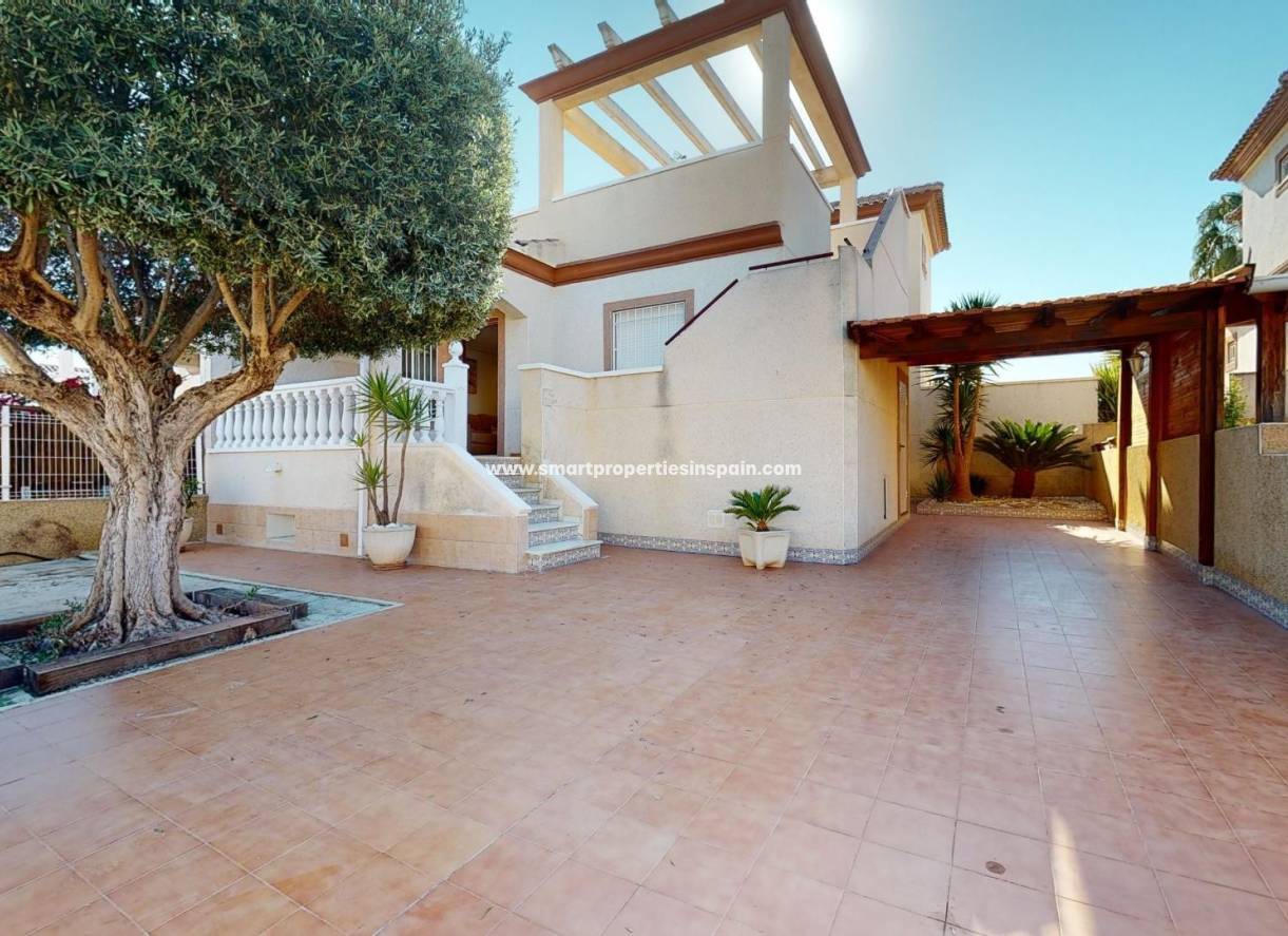 Wederverkoop - Semi Detached House - La Marina - Urbanización La Marina