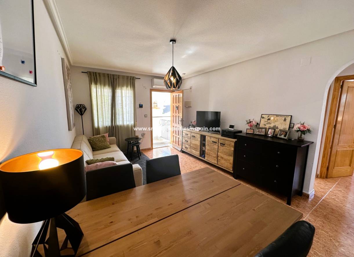 Wederverkoop - Semi Detached House - La Marina - Urbanización La Marina