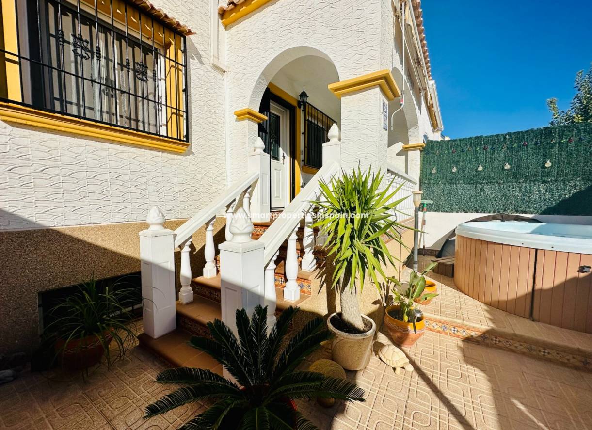 Wederverkoop - Semi Detached House - La Marina - Urbanización La Marina