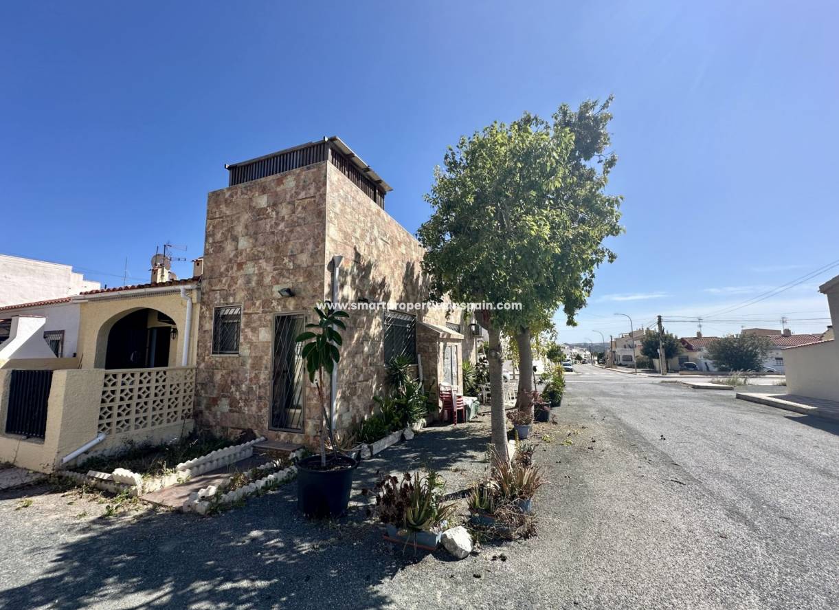 Wederverkoop - Semi Detached House - La Marina - Urbanización La Marina