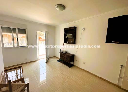 Wederverkoop - Semi Detached House - La Marina - Urbanización La Marina