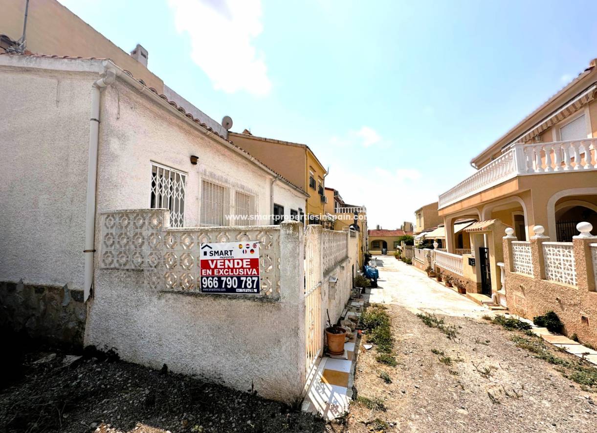 Wederverkoop - Semi Detached House - La Marina - Urbanización La Marina