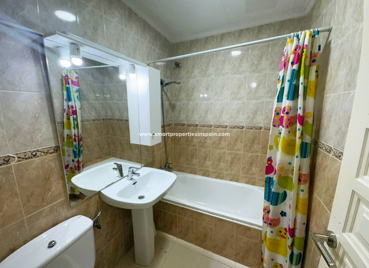 Wederverkoop - Semi Detached House - La Marina - Urbanización La Marina