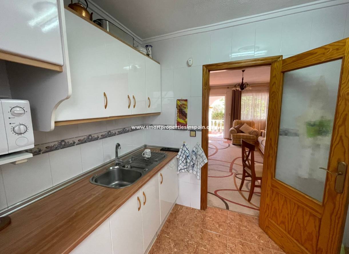 Wederverkoop - Semi Detached Villa - La Marina - Urbanización La Marina