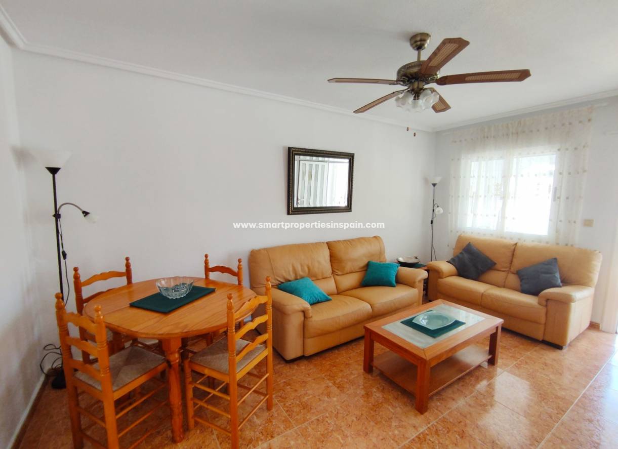 Wederverkoop - Semi Detached Villa - La Marina - Urbanización La Marina