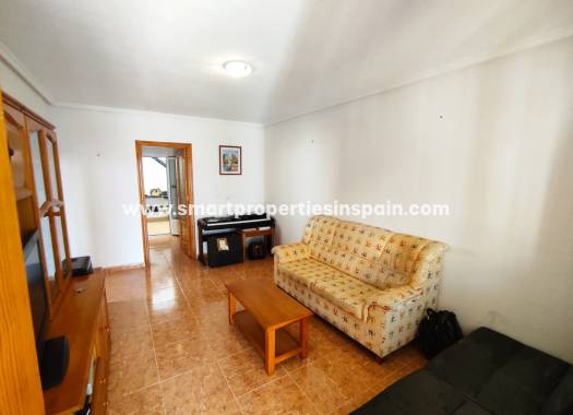 Wederverkoop - Semi Detached Villa - La Marina - Urbanización La Marina